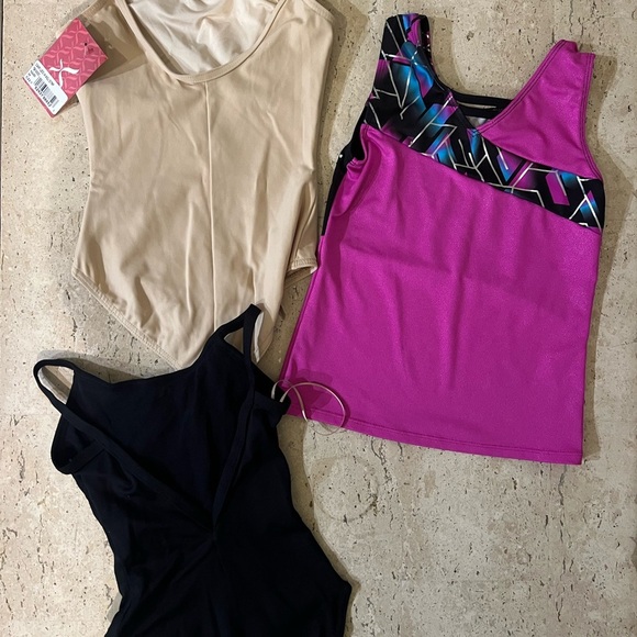 Girl’s Size 6 Dance/Gymnastics Leotards - Picture 2 of 6